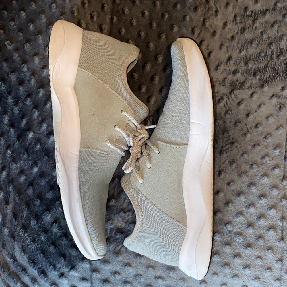 Women’s Everyday Waterproof Shoes